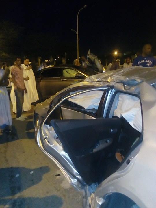  صورة من حادث السير الذي وقع قرب القصر الرئاسي مساء اليوم (الأخبار )