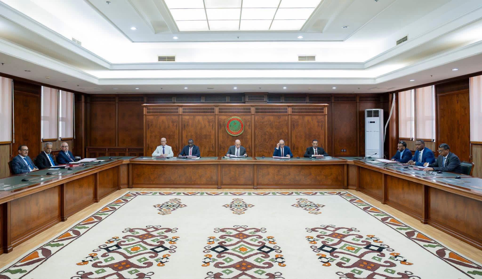 قائمة التعيينات التي اقرت الحكومة في اجتماعها اليوم (اسماء)