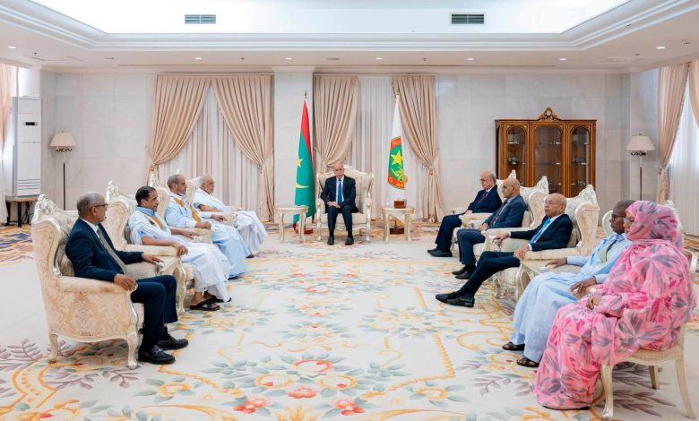 غزواني يتسلم وثيقة الحوار الوطني ويجتمع بممثلي الأطراف المشاركة في