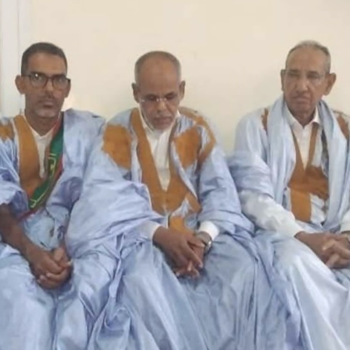 وفد من الرئاسة يعزي أسرة أهل أباه باسم رئيس الجمهورية