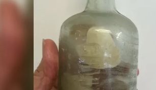 رسائل عبر الزمن".. زجاجة "توثق" الحرب العالمية الأولى